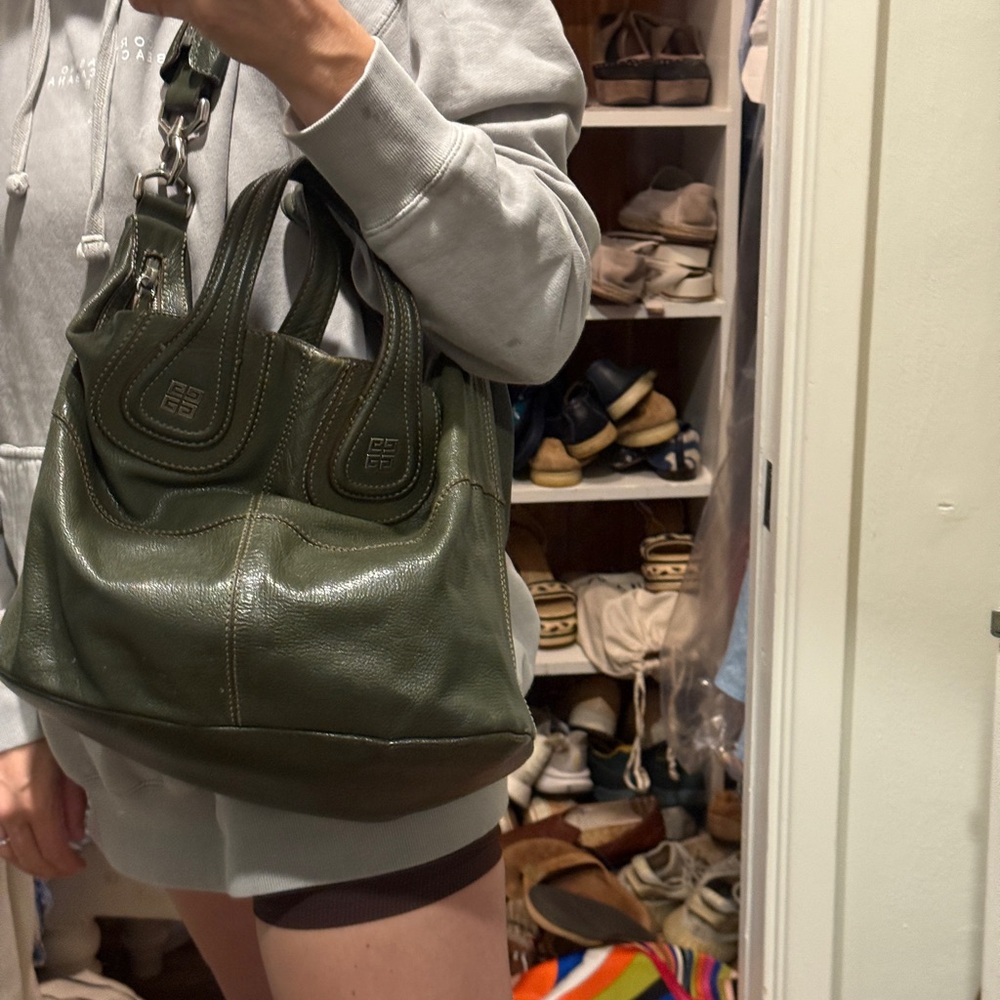 Givenchy Green Shoulder Bag with Croc-Embossed Texture - olive green
